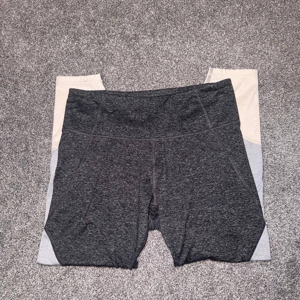 Old Navy Active High Waist Leggings - Charcoal Grey, Heather Grey & Peach - M